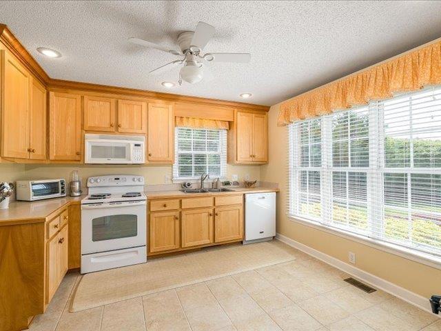 41 Hickory Nut Ln, Staunton, VA 24401 - photo 8