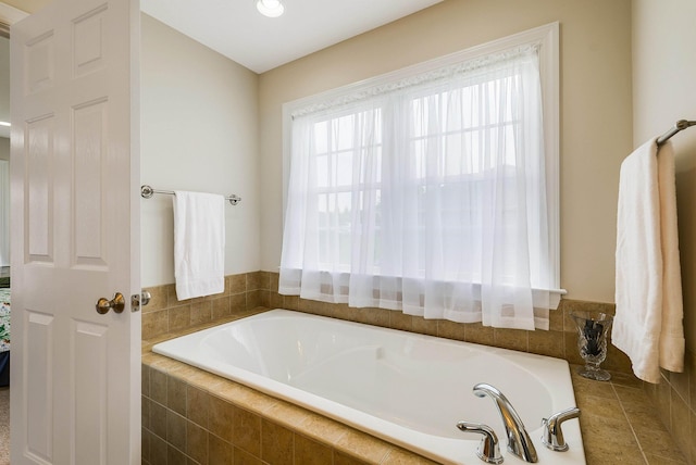 902 Waterton St, Staunton, VA 24401 - full bathroom with a garden tub