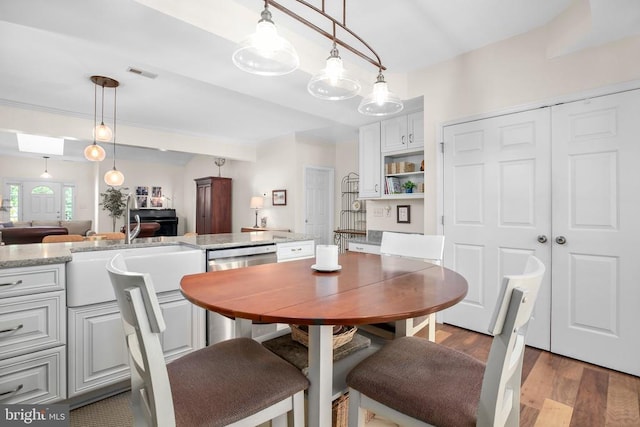 9204 Saint Andrews Ln, Fredericksburg, VA 22408 - dining space featuring light wood-style floors