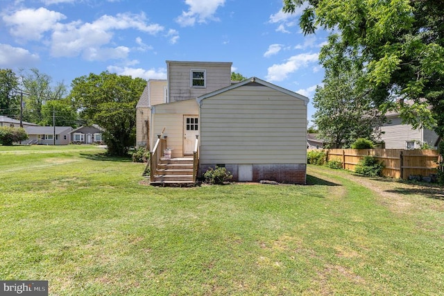 199 Peliso Ave, Orange, VA 22960 - rear view of house featuring crawl space