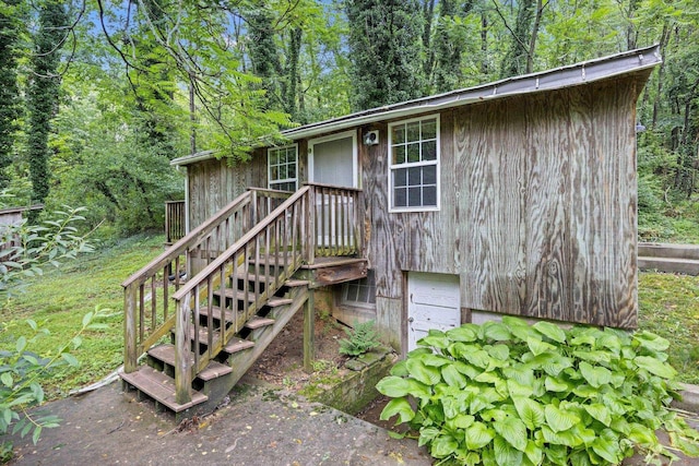 8196 Bow Bender Ln, Singers Glen, VA 22850 - entrance to property with a view of trees