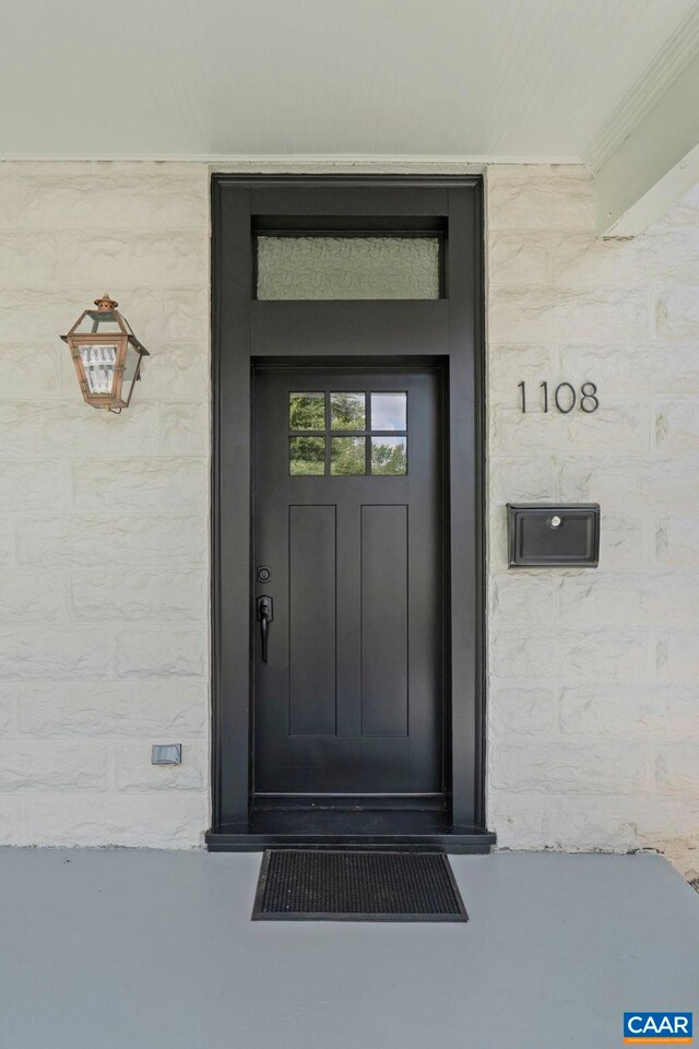1108 E Jefferson St, Charlottesville, VA 22902 - doorway to property