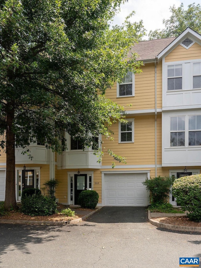 106 Melbourne Prk Cir Unit E, Charlottesville, VA 22901 - photo 3