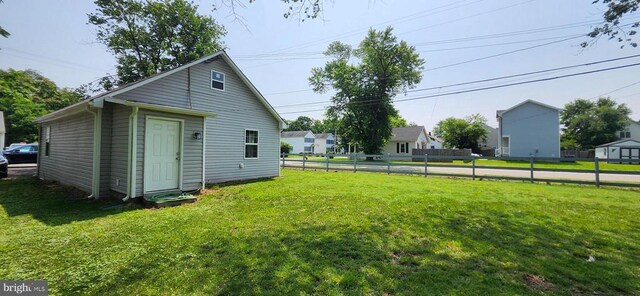 320 Third St, Fredericksburg, VA 22408 - view of yard