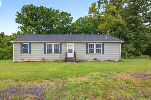 4767 Ox Rd S, Edinburg, VA 22824 - ranch-style house with entry steps, crawl space, and a front lawn