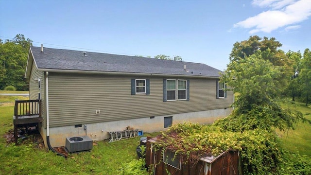 4767 Ox Rd S, Edinburg, VA 22824 - view of side of home with crawl space