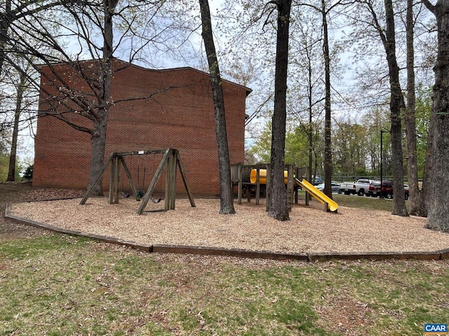 125 Turtle Creek Rd Unit 9, Charlottesville, VA 22901 - view of communal playground