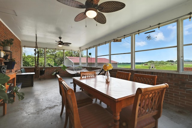 5226 Dogwood Dr, Mount Jackson, VA 22842 - sunroom with outdoor dining space and ceiling fan