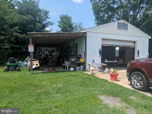 10834 Tidewater Trl, Fredericksburg, VA 22408 - view of garage