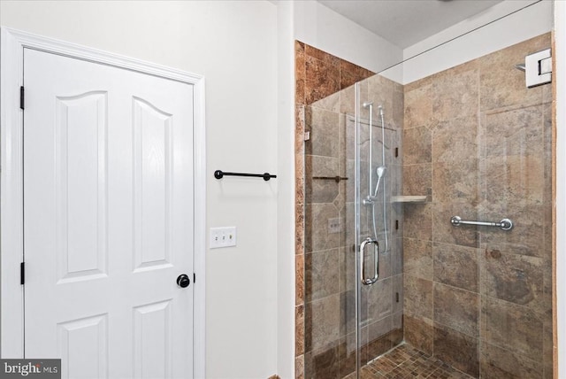 7924 Gold Leaf Cir, Spotsylvania, VA 22551 - full bathroom featuring a shower stall