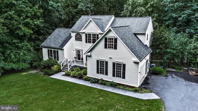 7924 Gold Leaf Cir, Spotsylvania, VA 22551 - view of front of property featuring roof with shingles and driveway