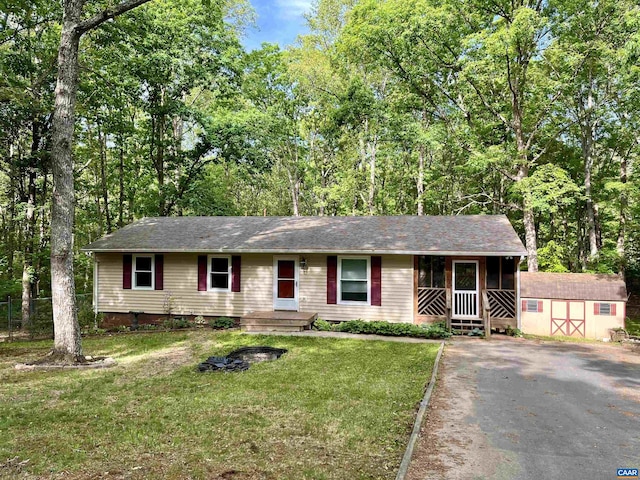 4646 Woods Edge Rd, Troy, VA 22974 - ranch-style home featuring a front yard and covered porch