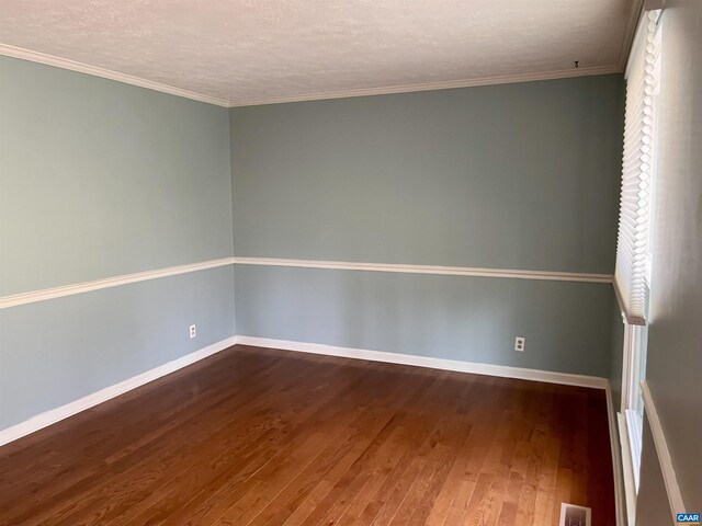 4646 Woods Edge Rd, Troy, VA 22974 - empty room with dark wood finished floors, a textured ceiling, and baseboards