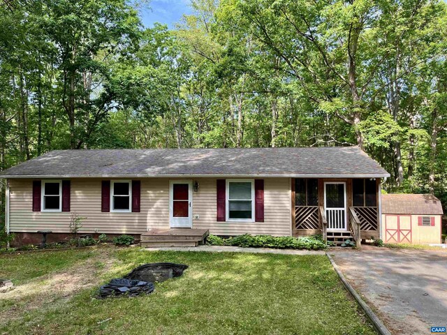 4646 Woods Edge Rd, Troy, VA 22974 - single story home with a front yard