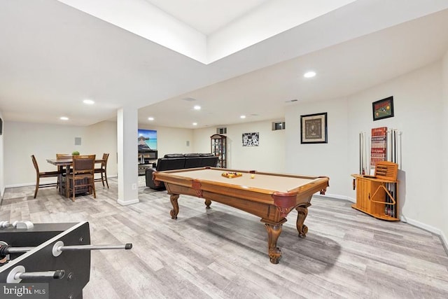 rec room with light wood-type flooring, recessed lighting, baseboards, and billiards table