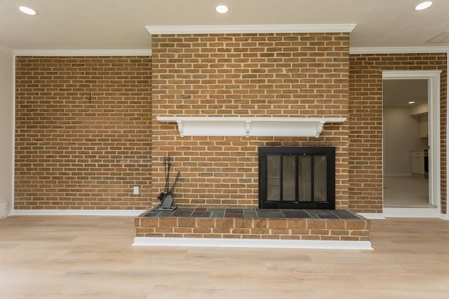 1002 Coalter St, Staunton, VA 24401 - detailed view of ornamental molding, baseboards, wood finished floors, recessed lighting, and a fireplace