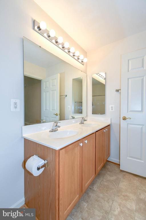 295 Amber Cir, Warrenton, VA 20186 - photo 38