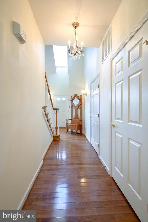 295 Amber Cir, Warrenton, VA 20186 - photo 24