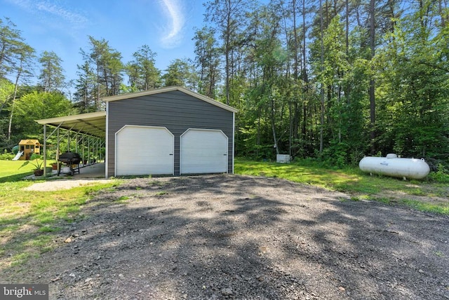 275 Freestyle Ln, Mineral, VA 23117 - garage featuring a garage