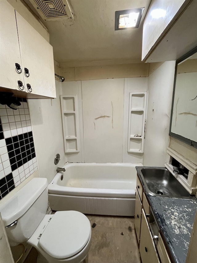 204 Dogwood St, Waynesboro, VA 22980 - bathroom with vanity, toilet, and shower / bathtub combination
