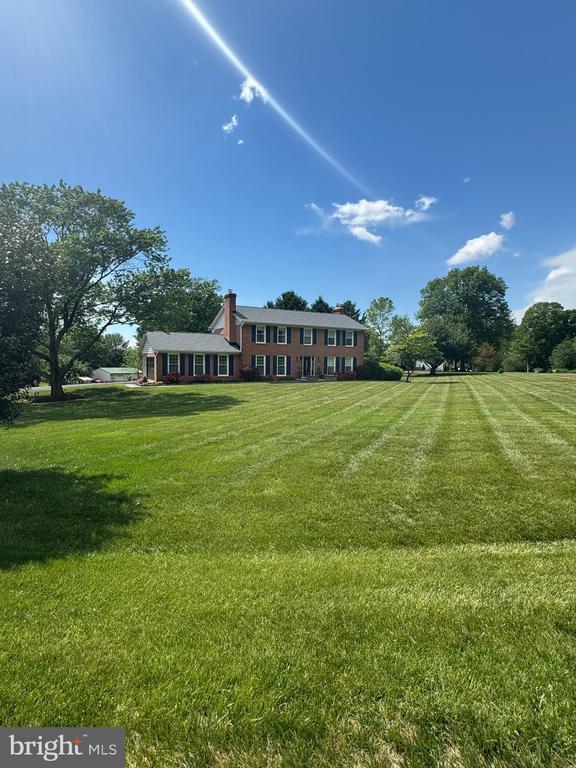 7880 Sir Topas Dr, Warrenton, VA 20186 - view of grassy yard