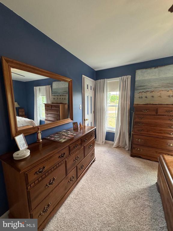 7880 Sir Topas Dr, Warrenton, VA 20186 - bedroom with light colored carpet