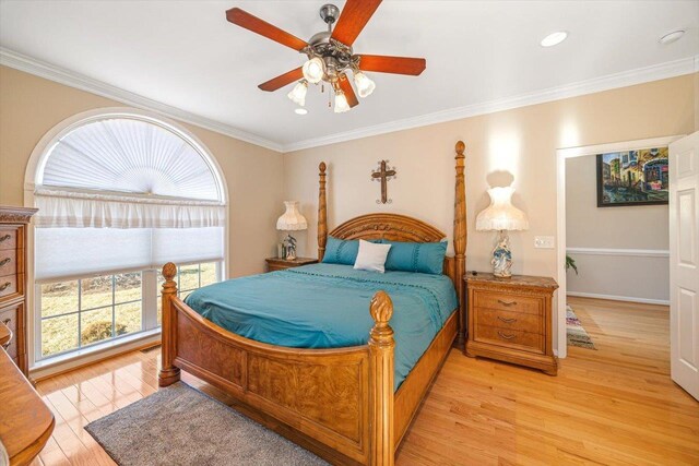 102 Shawn Cir, Staunton, VA 24401 - bedroom featuring light wood-type flooring, baseboards, ceiling fan, ornamental molding, and recessed lighting