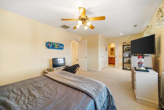 102 Shawn Cir, Staunton, VA 24401 - bedroom featuring light carpet, baseboards, a ceiling fan, and visible vents