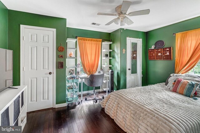 10101 Westover Ct, Fredericksburg, VA 22408 - bedroom featuring dark wood-style floors, baseboards, and a ceiling fan