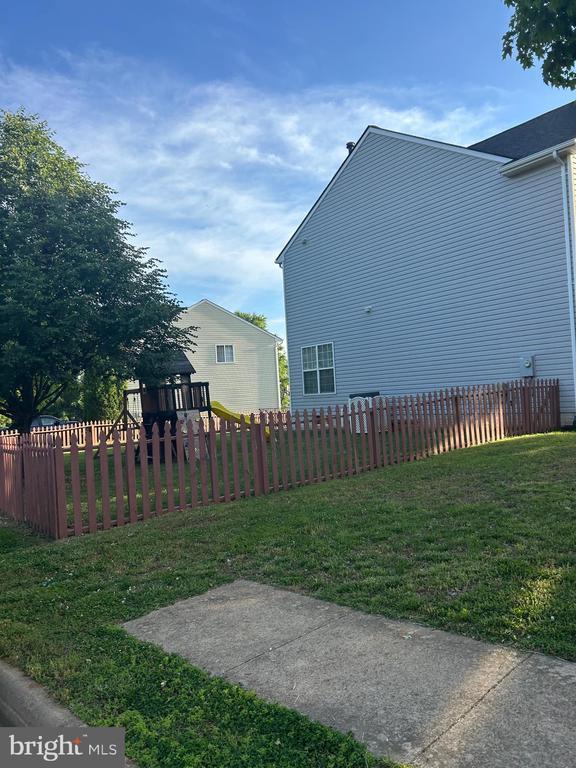 view of yard featuring a playground