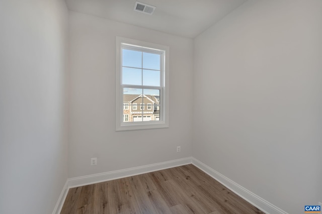 403 Bayberry Ln, Zion Crossroads, VA 22942 - empty room with wood finished floors and baseboards