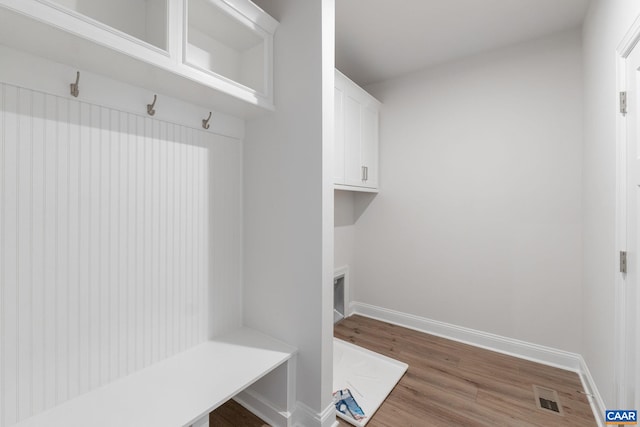 403 Bayberry Ln, Zion Crossroads, VA 22942 - mudroom with wood finished floors and baseboards
