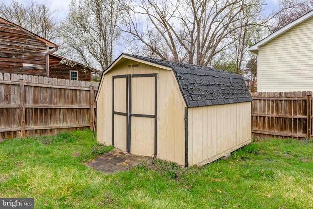 11404 Warner Dr, Fredericksburg, VA 22407 - view of shed