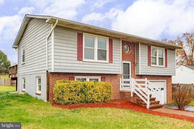 11404 Warner Dr, Fredericksburg, VA 22407 - split foyer home with brick siding