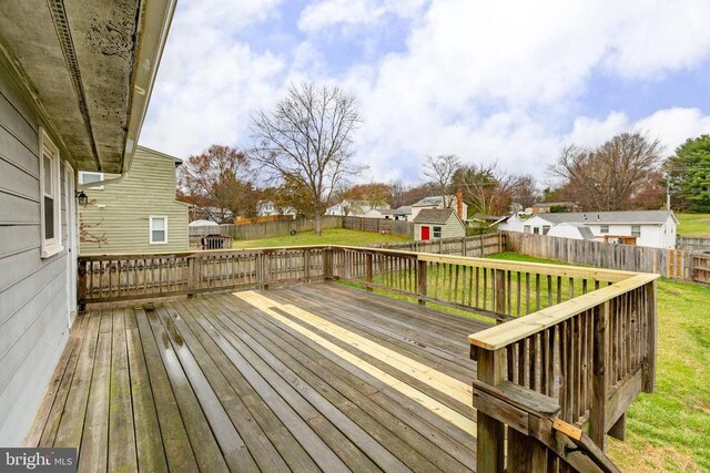 11404 Warner Dr, Fredericksburg, VA 22407 - wooden terrace with a residential view
