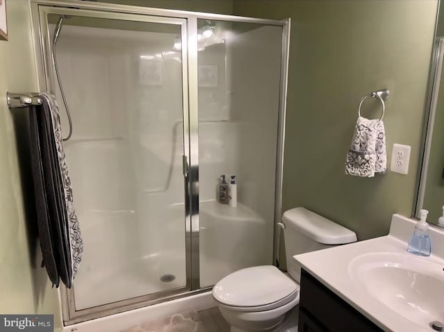 2437 Drake Ln, Fredericksburg, VA 22408 - full bath featuring a stall shower, vanity, and toilet