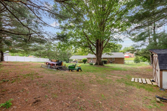 708 Woodside Ln, Waynesboro, VA 22980 - view of yard
