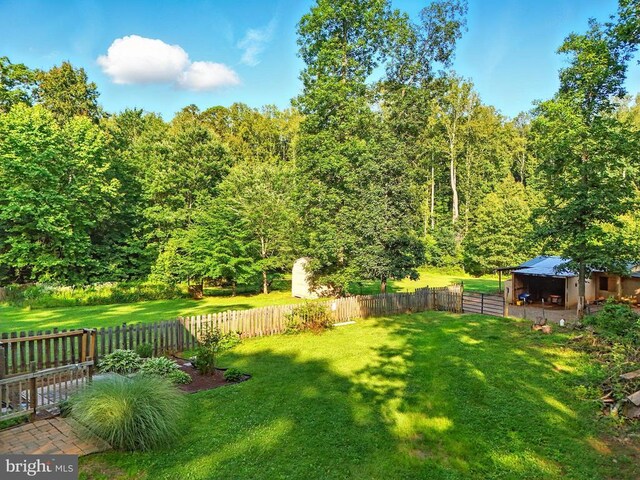 19303 Frazier Rd, Culpeper, VA 22701 - view of yard featuring an outbuilding