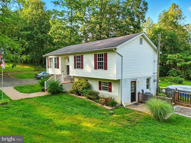 19303 Frazier Rd, Culpeper, VA 22701 - view of front of house with a front lawn