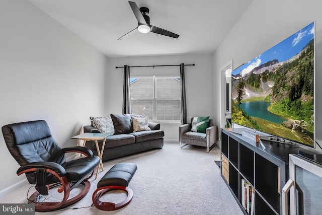 10115 Premier St, Fredericksburg, VA 22408 - carpeted living area featuring ceiling fan