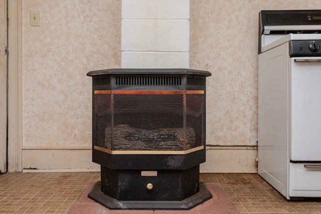 56 Grindstone Rd, Bridgewater, VA 22812 - detailed view of white gas stove