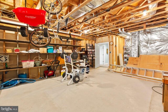 11306 Stonewall Jackson Dr, Spotsylvania, VA 22551 - view of garage
