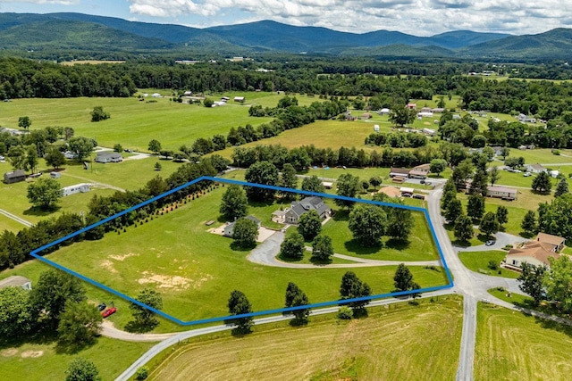 17962 Old Barn Ln, Elkton, VA 22827 - aerial view of sparsely populated area featuring property boundaries highlighted and a mountainous background