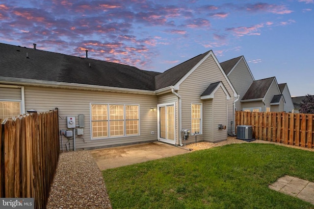 11120 Dragons Lair Dr, Fredericksburg, VA 22407 - rear view of property featuring a patio area