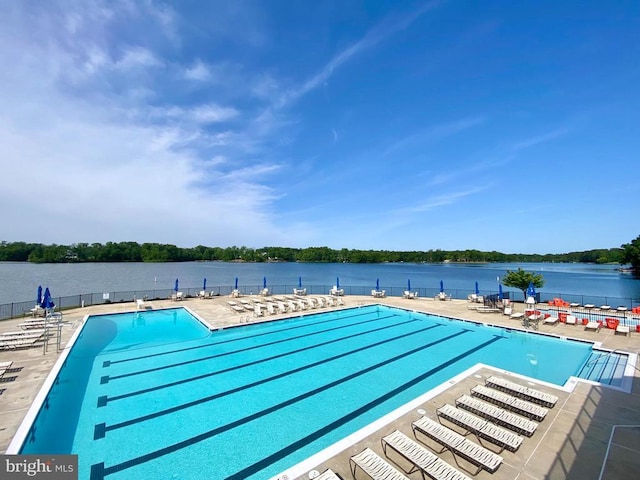 11109 Vanderbilt Cv, Spotsylvania, VA 22551 - community pool featuring a patio area and a water view