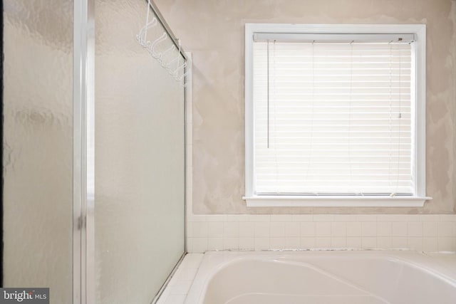 10501 Crestfield Ln, Spotsylvania, VA 22553 - full bath featuring a bath and a stall shower