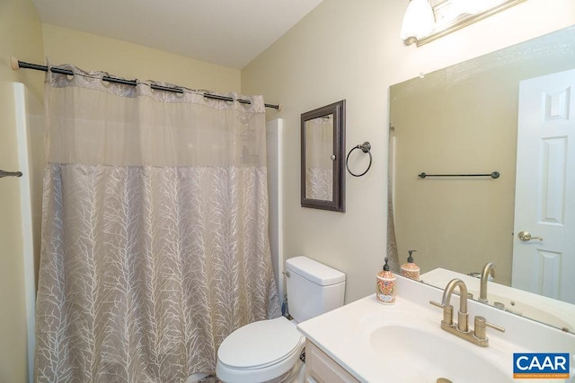 895 Jefferson Dr, Palmyra, VA 22963 - full bath with toilet, vanity, and a shower with shower curtain