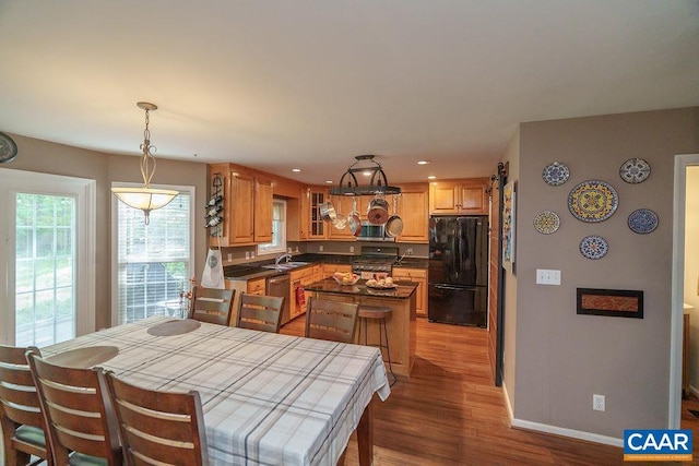 895 Jefferson Dr, Palmyra, VA 22963 - dining space featuring wood finished floors, baseboards, and recessed lighting