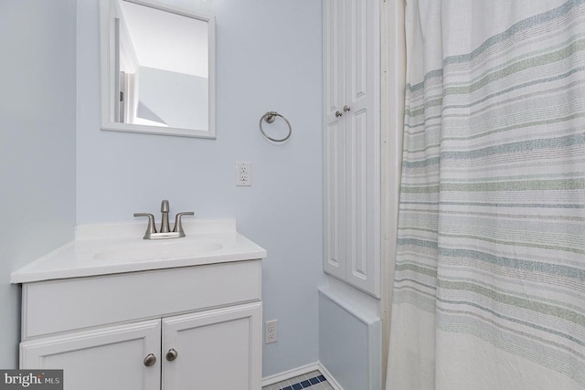 6217 Oak Grove Dr, Fredericksburg, VA 22407 - bathroom with vanity and curtained shower