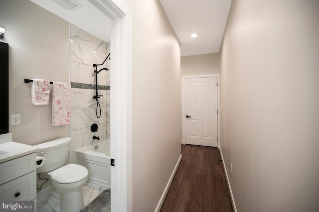 112 Edgehill Dr, Locust Grove, VA 22508 - full bath with vanity, bathtub / shower combination, wood finished floors, and recessed lighting